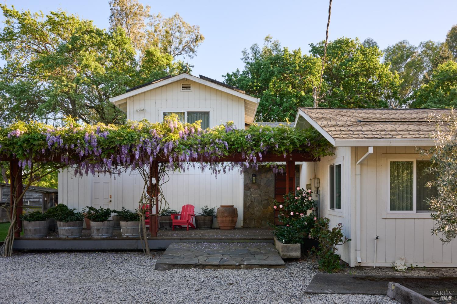 195-247 Fisher Lane Sonoma CA 95476