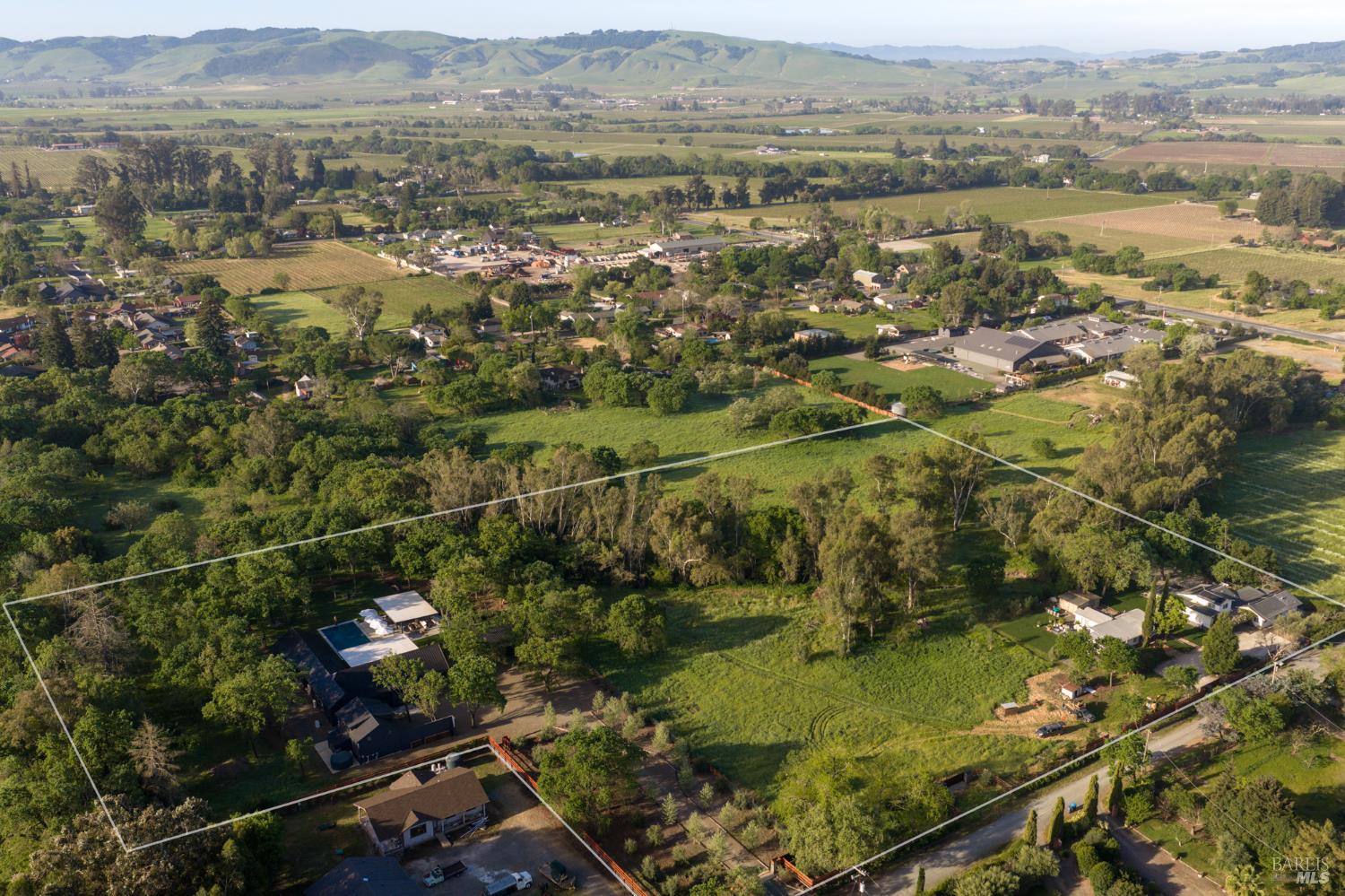 195-247 Fisher Lane Sonoma CA 95476