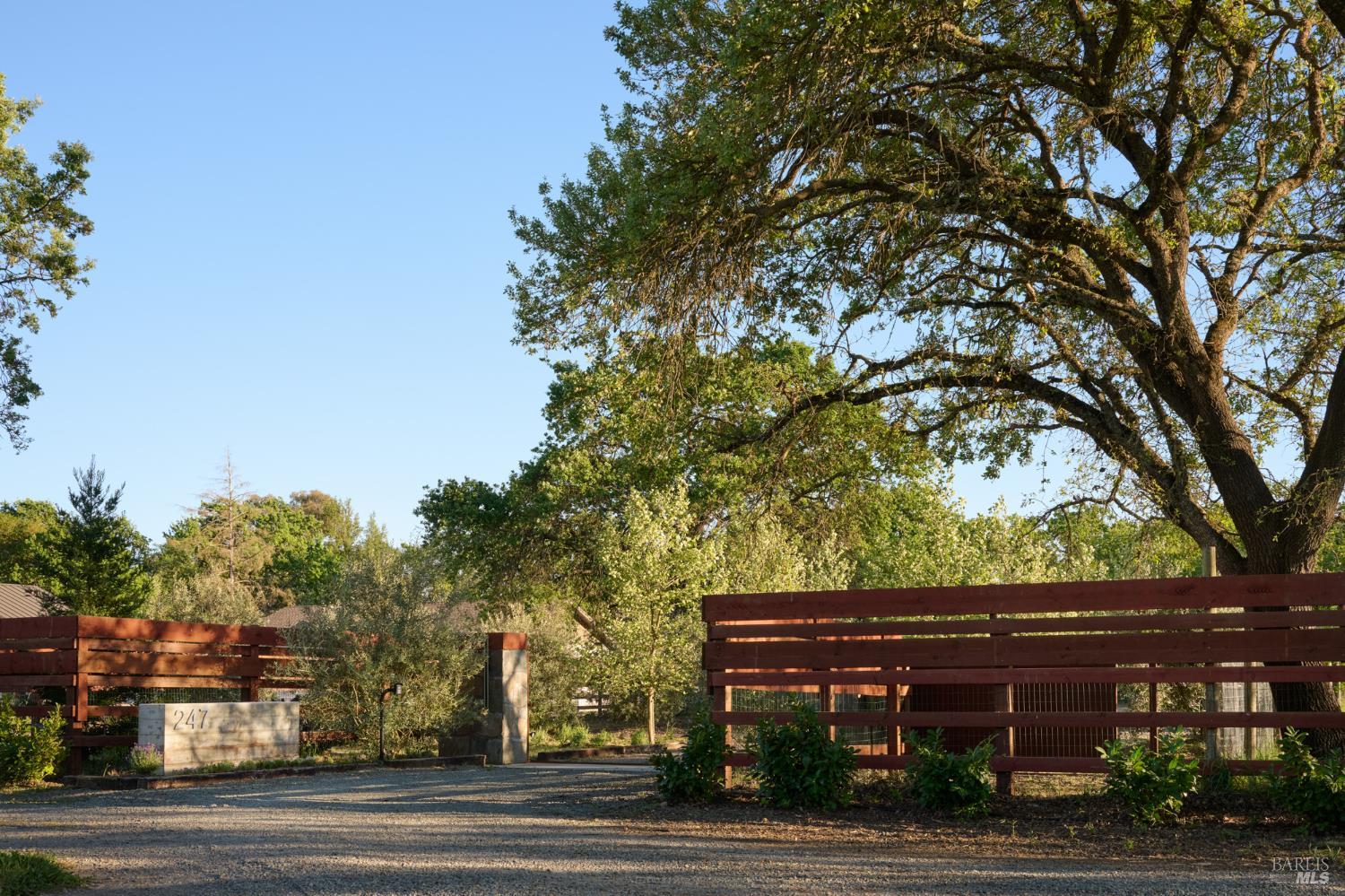 195-247 Fisher Lane Sonoma CA 95476