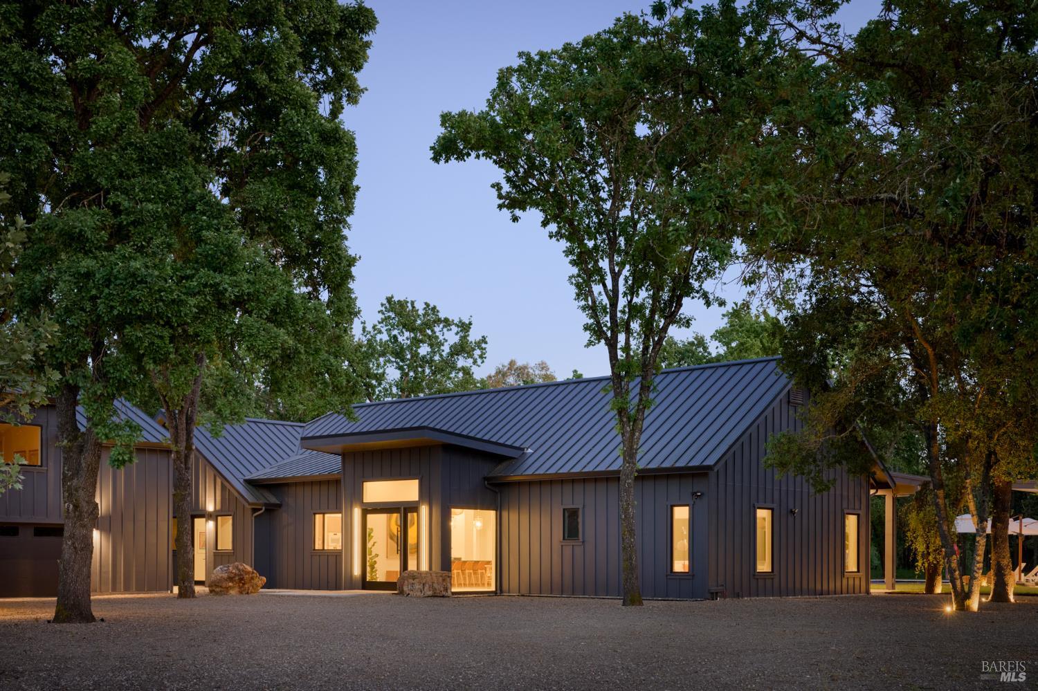 195-247 Fisher Lane Sonoma CA 95476