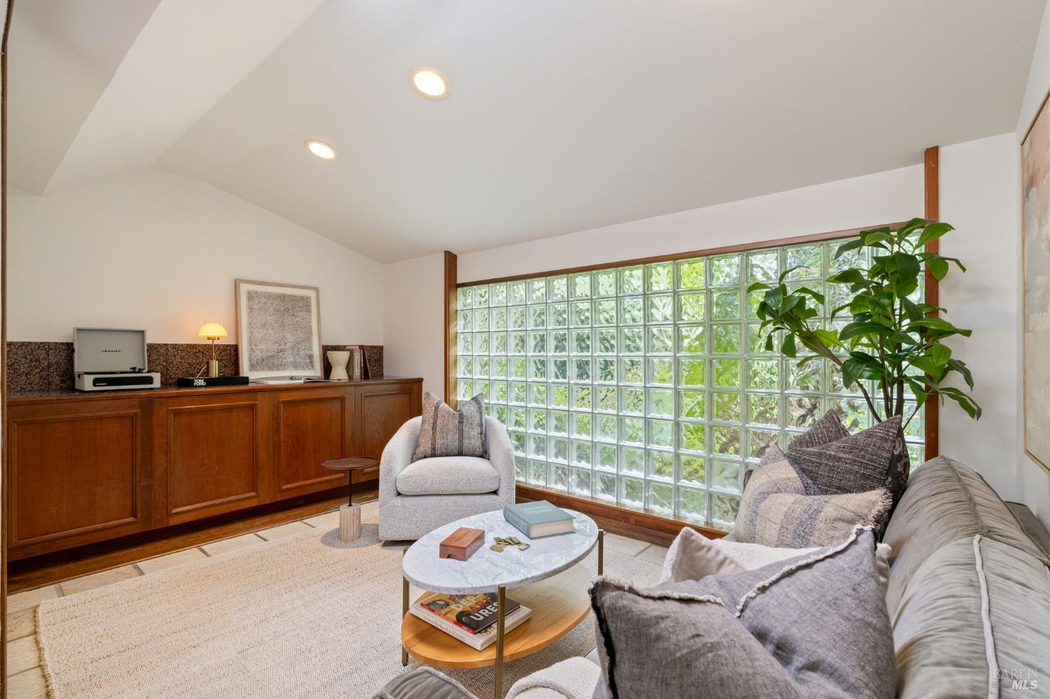 53 Sir Francis Drake Boulevard Ross CA 94957