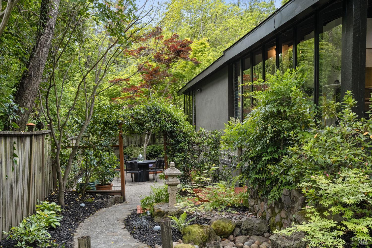 53 Sir Francis Drake Boulevard Ross CA 94957
