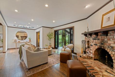 53 Sir Francis Drake Boulevard Ross CA 94957