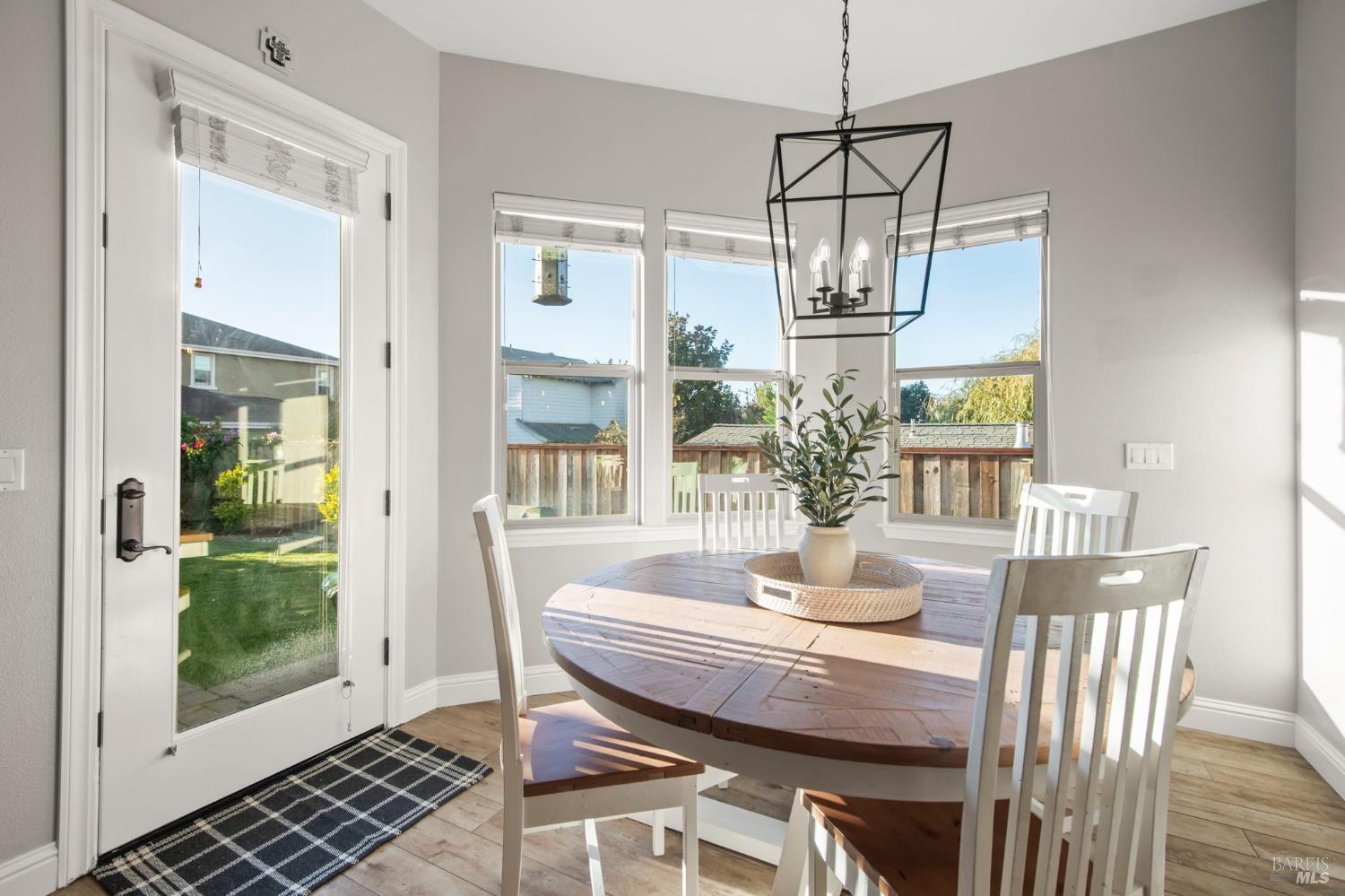 74 Rovina Lane Petaluma CA 94952