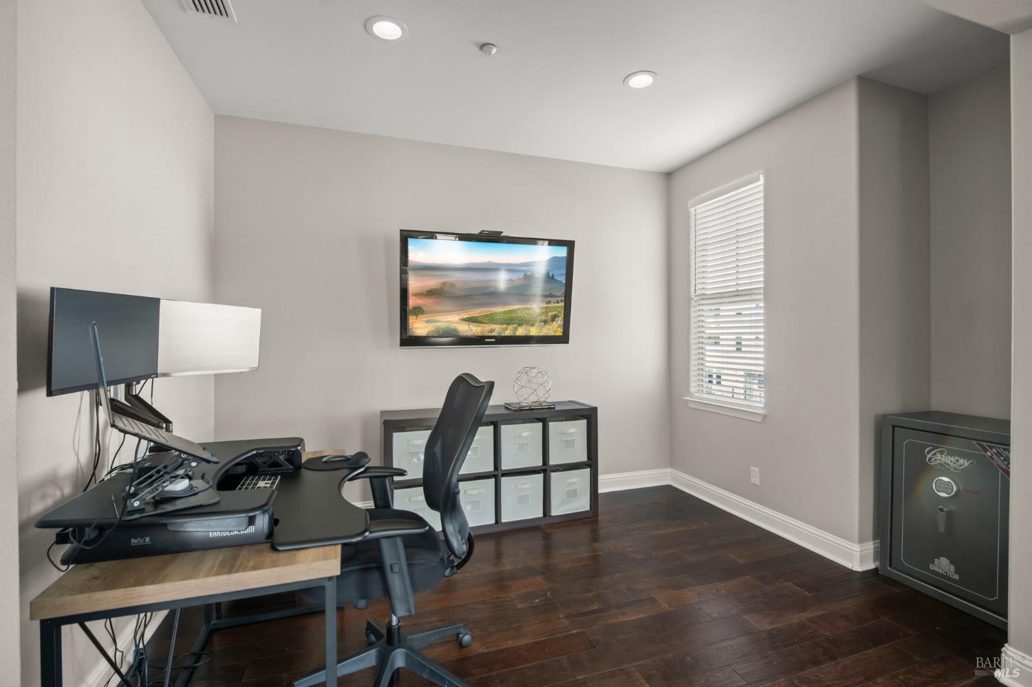 74 Rovina Lane Petaluma CA 94952