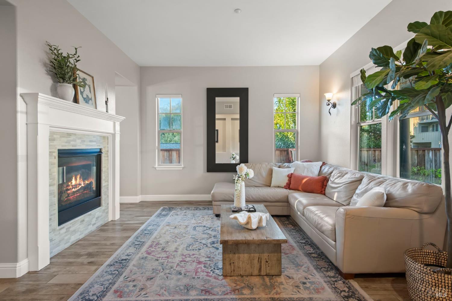 74 Rovina Lane Petaluma CA 94952