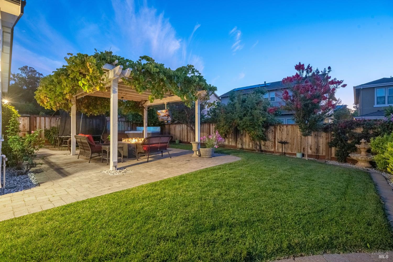 74 Rovina Lane Petaluma CA 94952