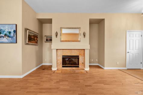 1284 Eagle Drive Windsor CA 95492