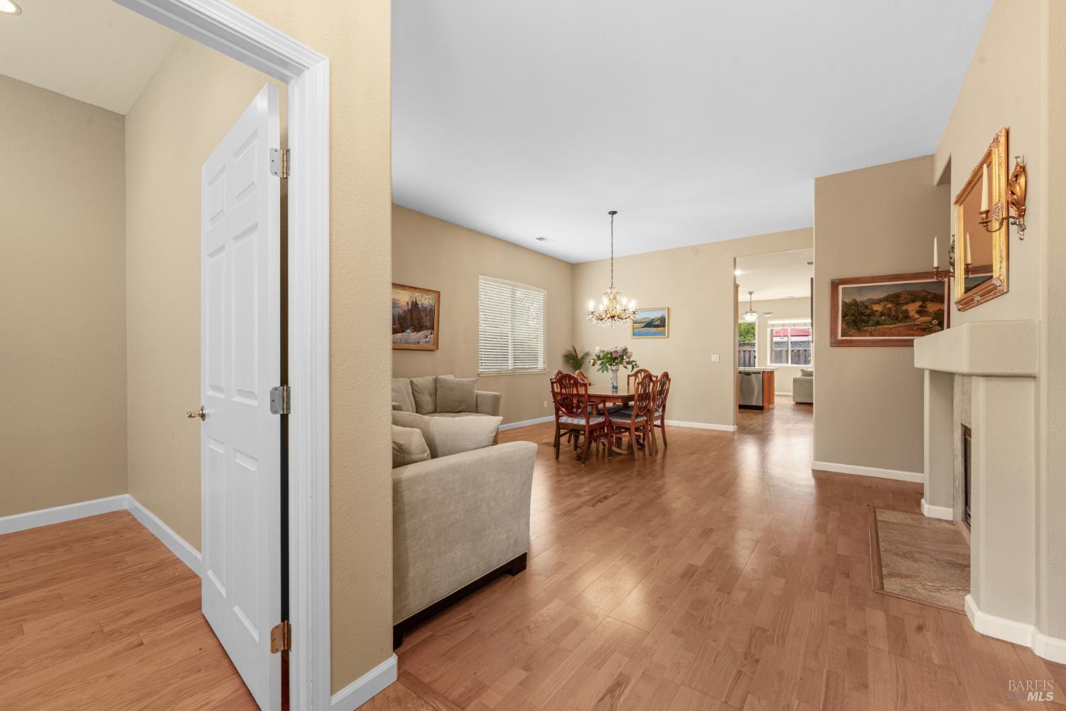 1284 Eagle Drive Windsor CA 95492