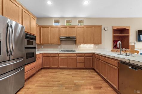 1284 Eagle Drive Windsor CA 95492
