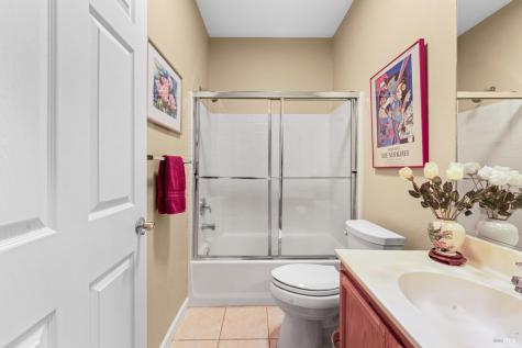 1284 Eagle Drive Windsor CA 95492