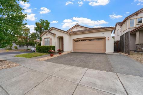 1284 Eagle Drive Windsor CA 95492