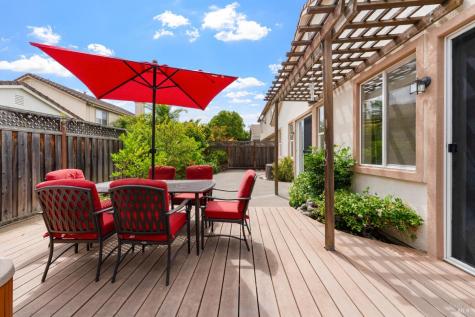 1284 Eagle Drive Windsor CA 95492