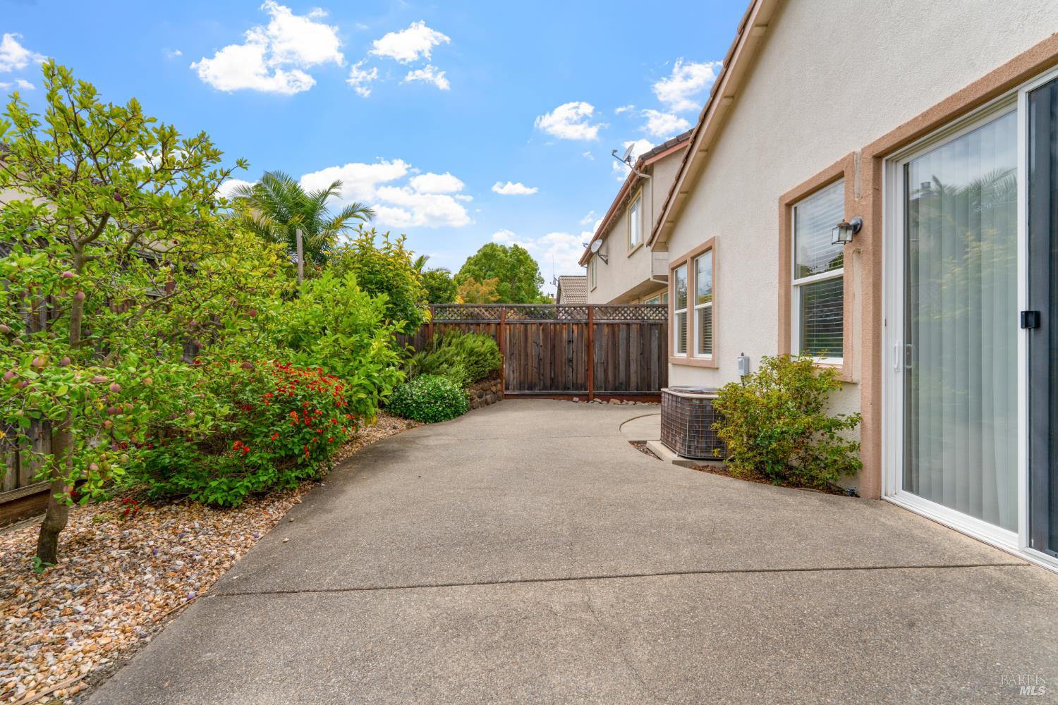 1284 Eagle Drive Windsor CA 95492
