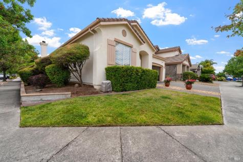 1284 Eagle Drive Windsor CA 95492
