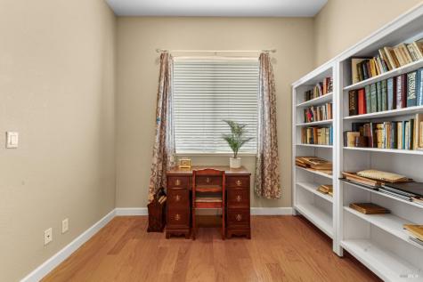 1284 Eagle Drive Windsor CA 95492