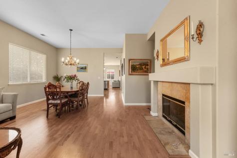 1284 Eagle Drive Windsor CA 95492