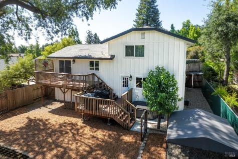 26 Foster Court Cloverdale CA 95425