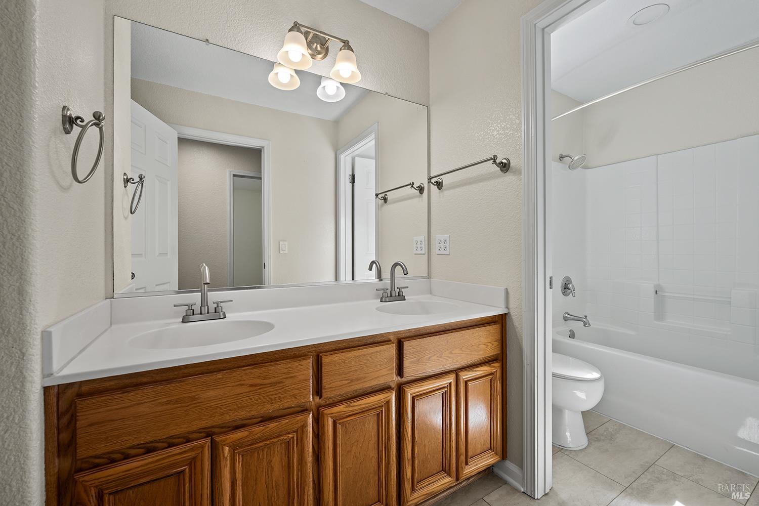 638 Decanter Circle Windsor CA 95492