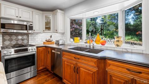 2267 Westside Road Healdsburg CA 95448