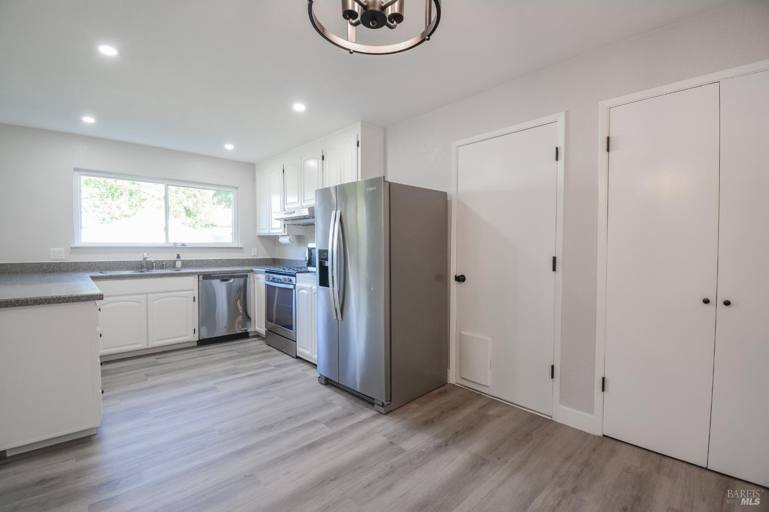 173 Santana Drive Vacaville CA 95687