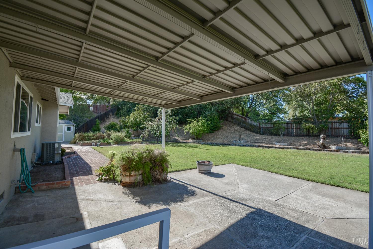 173 Santana Drive Vacaville CA 95687