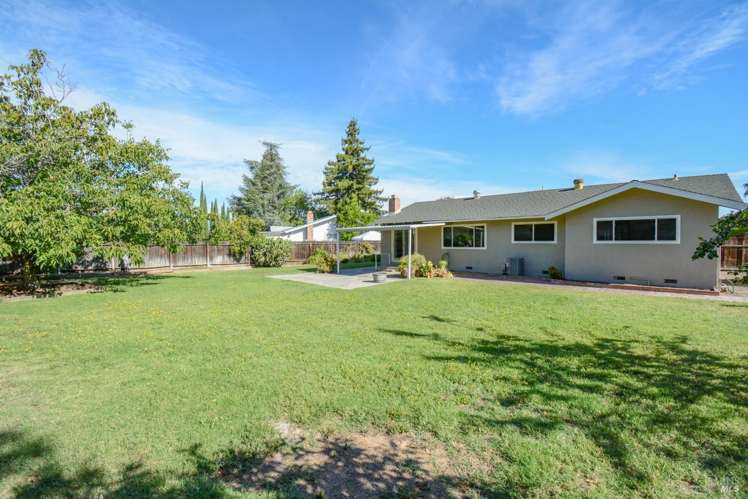 173 Santana Drive Vacaville CA 95687