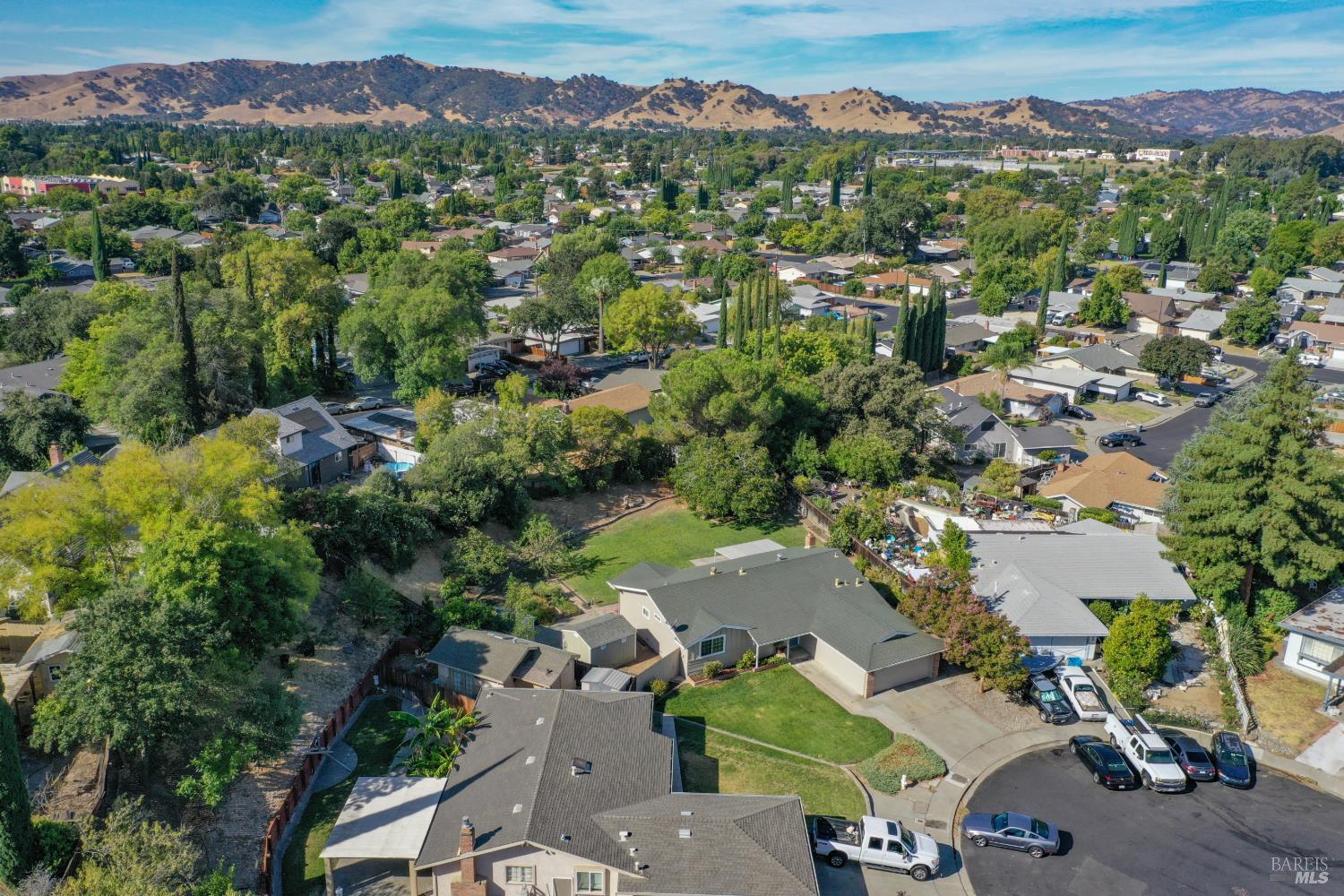 173 Santana Drive Vacaville CA 95687