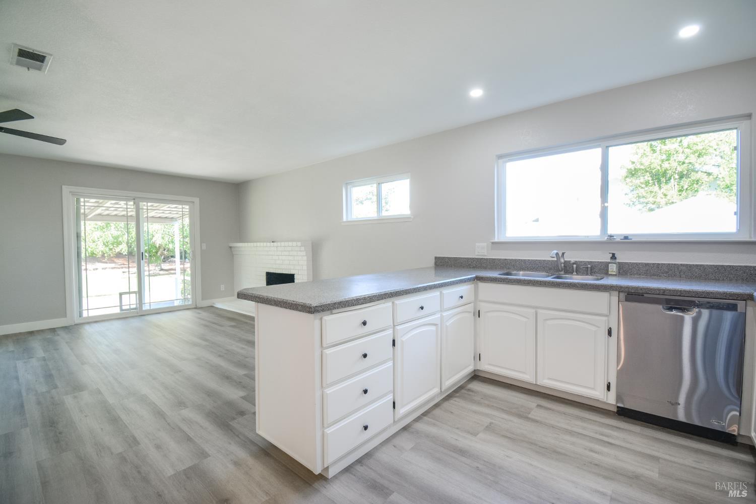 173 Santana Drive Vacaville CA 95687