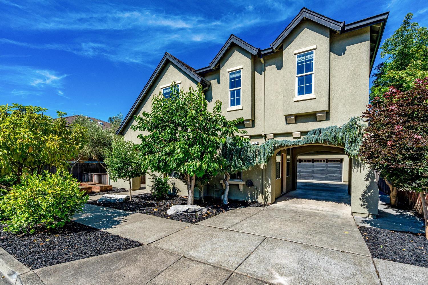 1541 Jainine Street Santa Rosa CA 95403