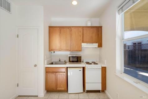 1541 Jainine Street Santa Rosa CA 95403