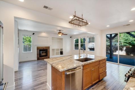 1541 Jainine Street Santa Rosa CA 95403