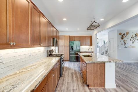1541 Jainine Street Santa Rosa CA 95403