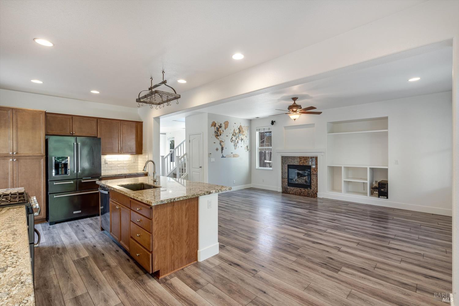 1541 Jainine Street Santa Rosa CA 95403