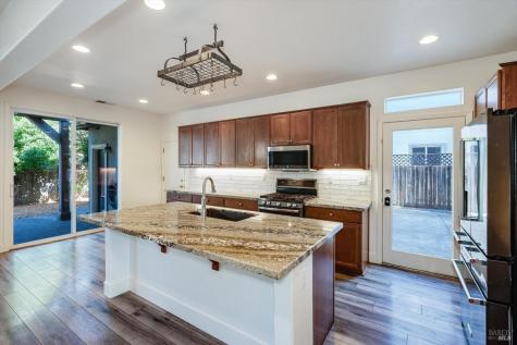 1541 Jainine Street Santa Rosa CA 95403