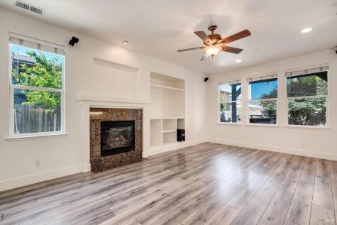 1541 Jainine Street Santa Rosa CA 95403