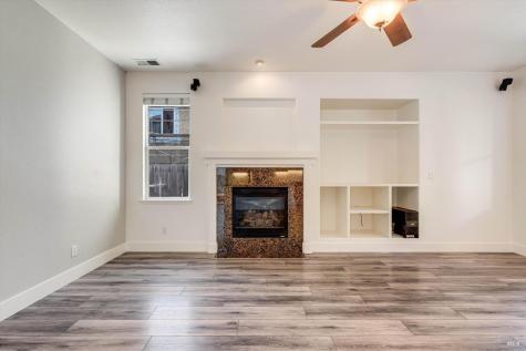 1541 Jainine Street Santa Rosa CA 95403