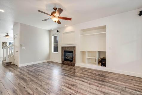 1541 Jainine Street Santa Rosa CA 95403