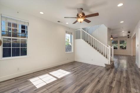 1541 Jainine Street Santa Rosa CA 95403