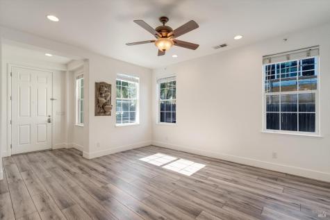 1541 Jainine Street Santa Rosa CA 95403