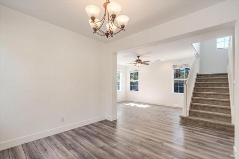 1541 Jainine Street Santa Rosa CA 95403
