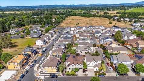1541 Jainine Street Santa Rosa CA 95403