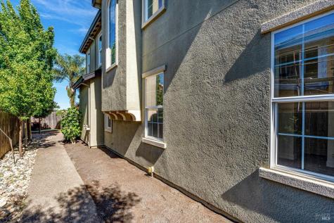 1541 Jainine Street Santa Rosa CA 95403
