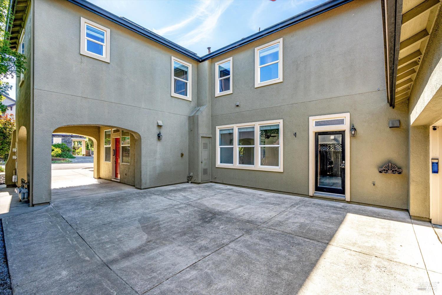 1541 Jainine Street Santa Rosa CA 95403