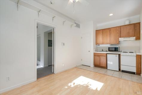 1541 Jainine Street Santa Rosa CA 95403
