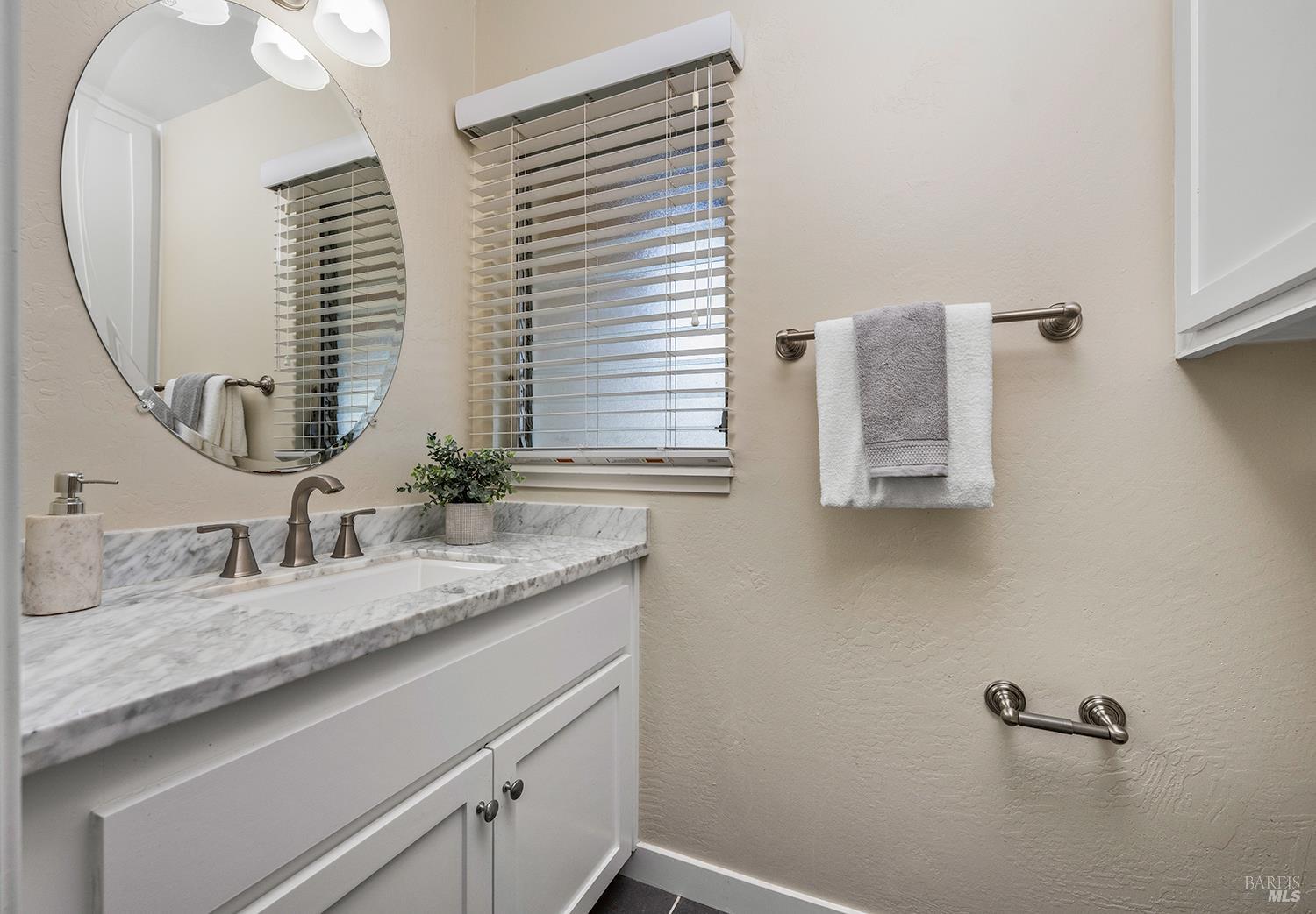 5199 Oak Meadow Drive Santa Rosa CA 95401
