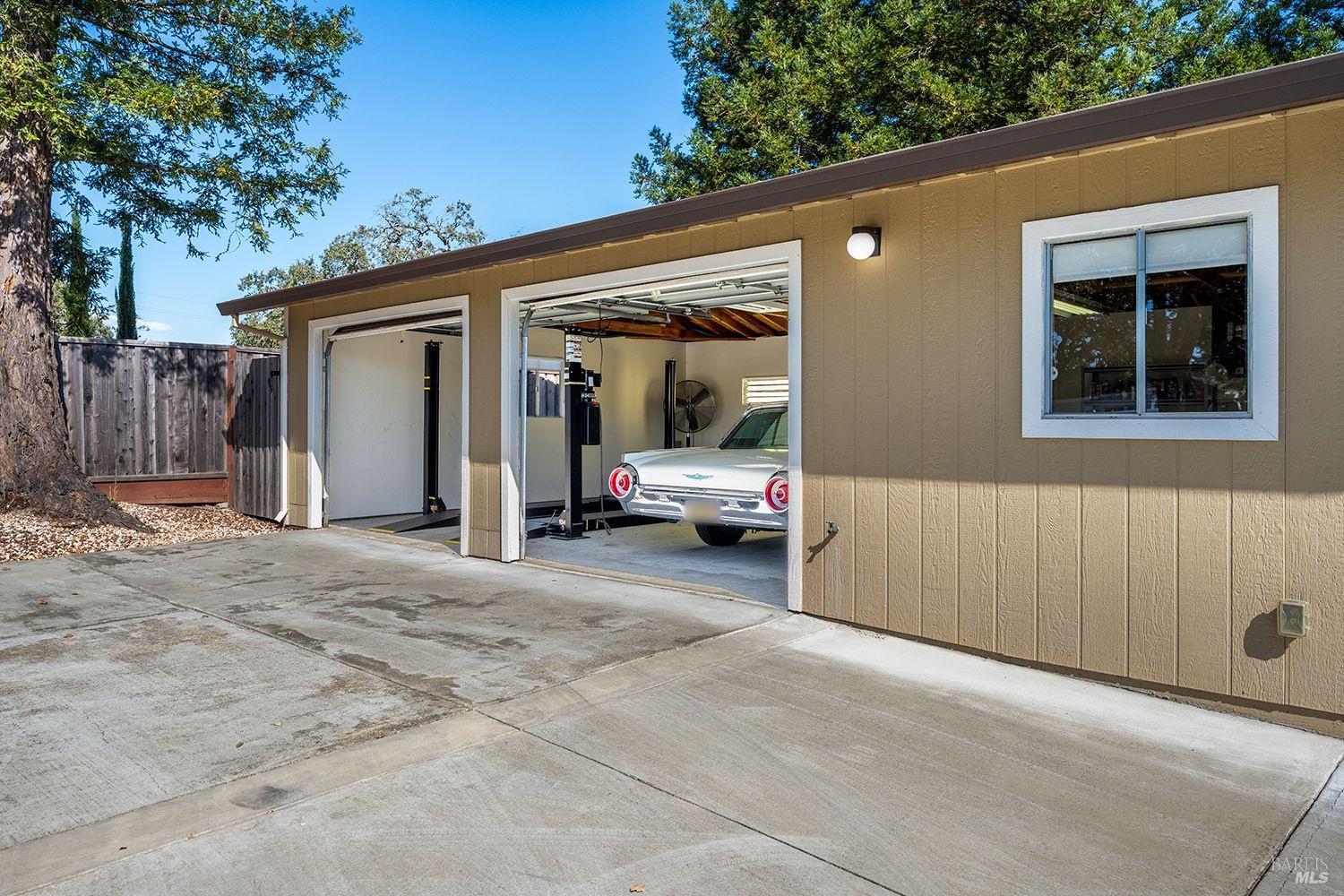 5199 Oak Meadow Drive Santa Rosa CA 95401