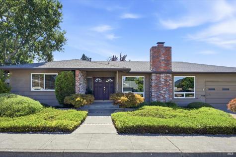 2 Oakhurst Place Santa Rosa CA 95409