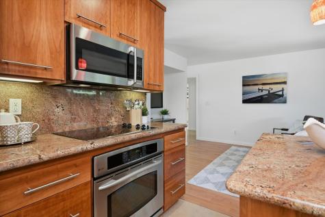 2 Oakhurst Place Santa Rosa CA 95409