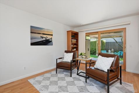 2 Oakhurst Place Santa Rosa CA 95409